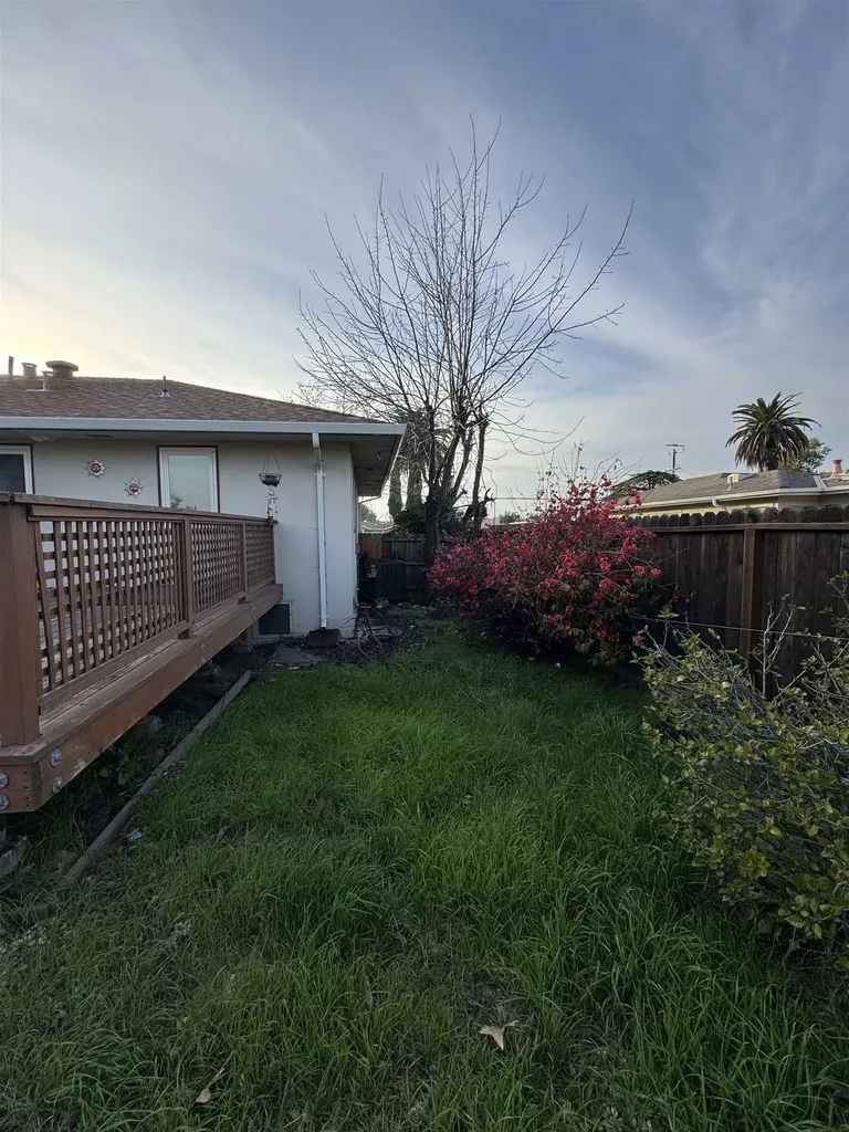 113 Loftus Road Bay Point CA 94565