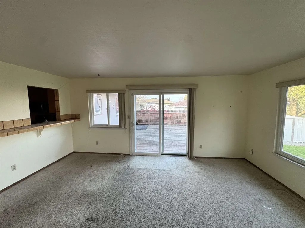 113 Loftus Road Bay Point CA 94565