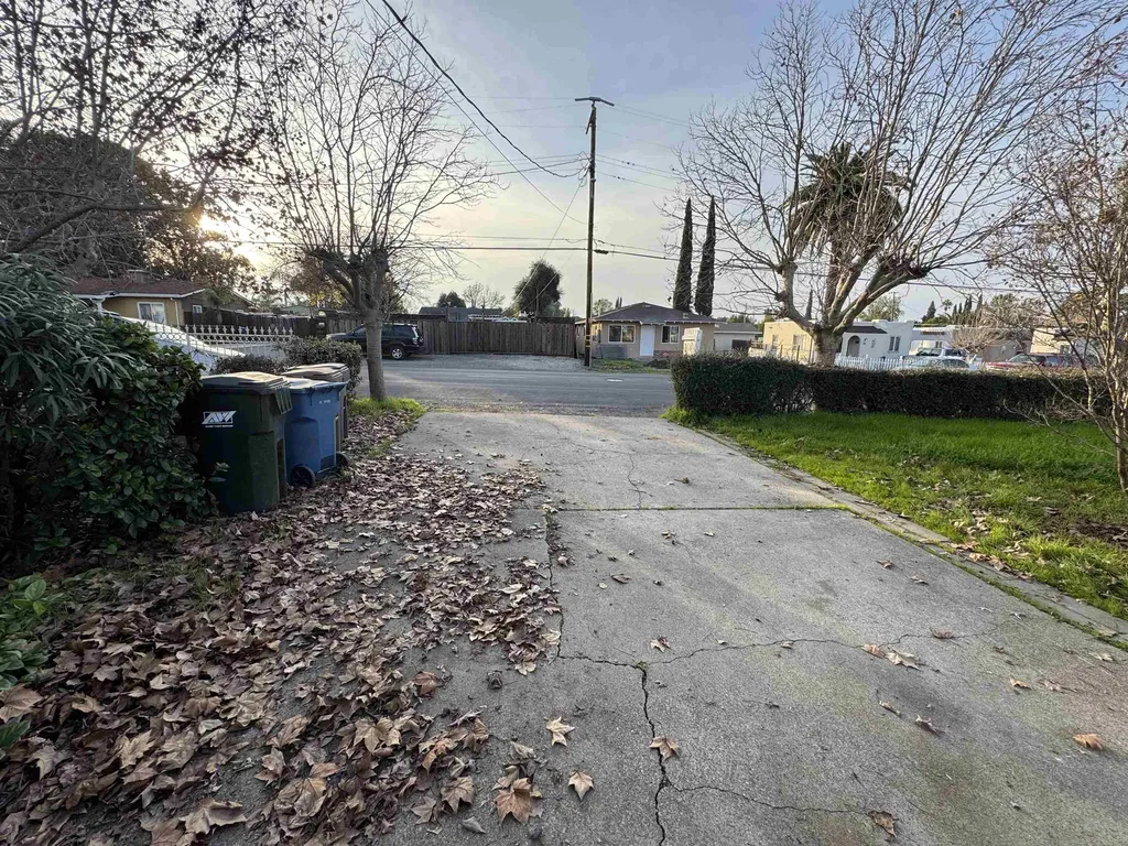 113 Loftus Road Bay Point CA 94565