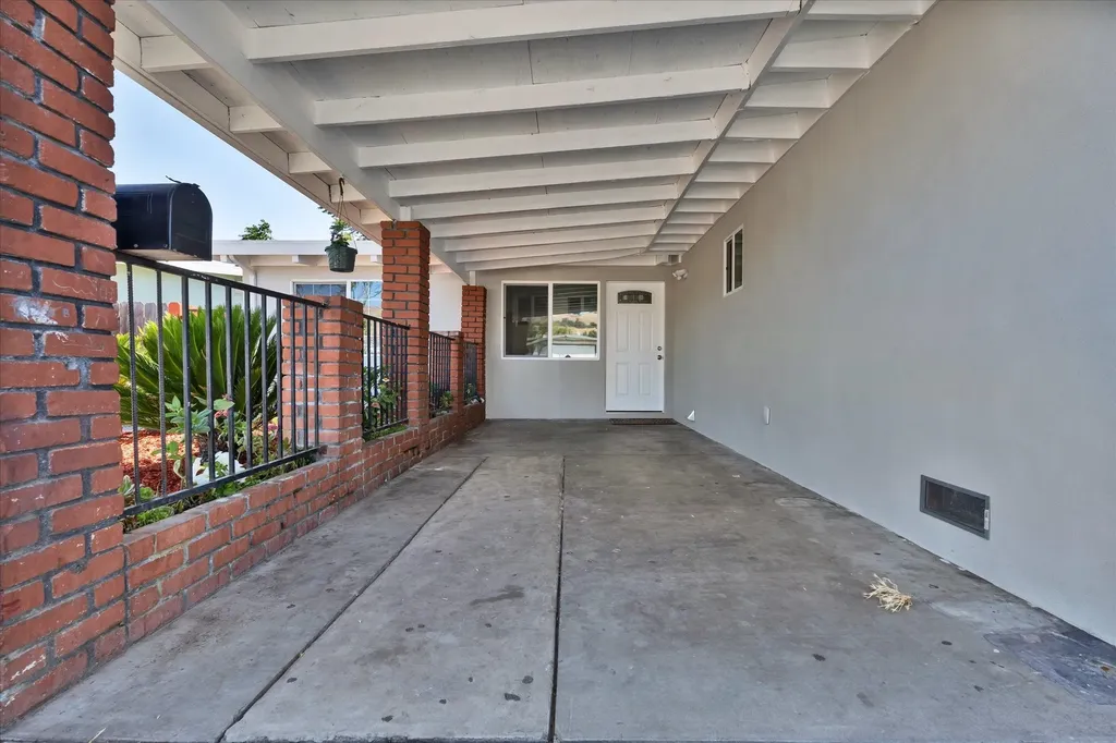 28315 Rochelle Avenue Hayward CA 94544