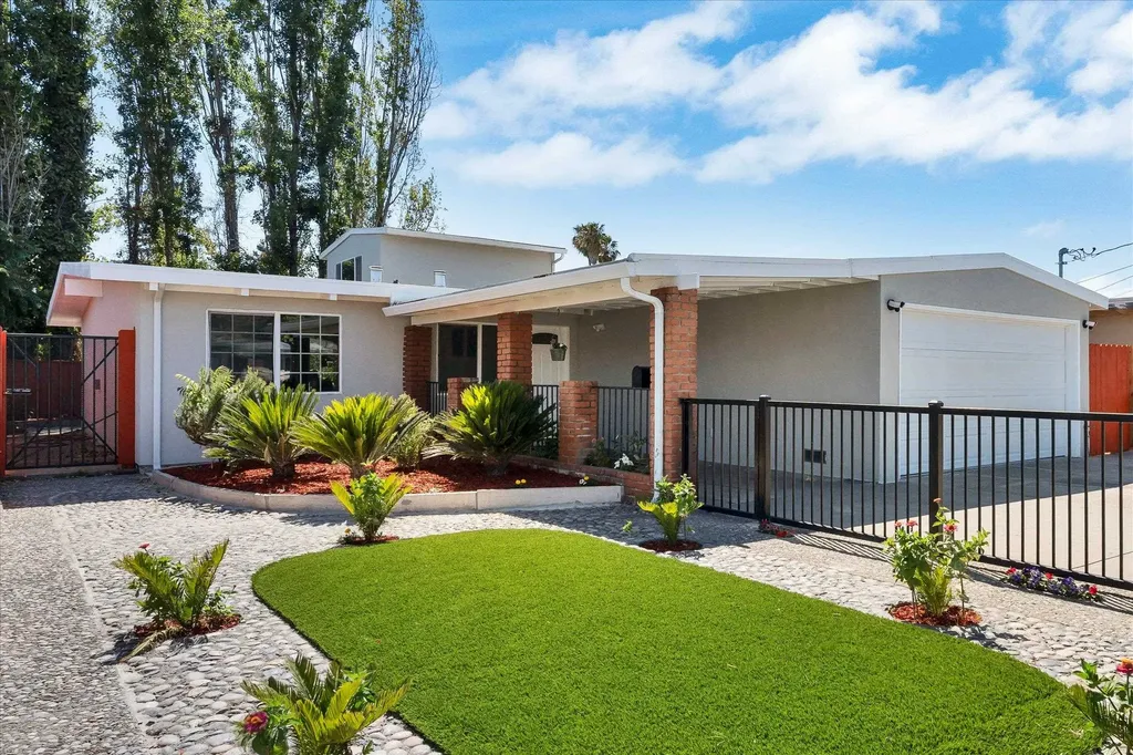 28315 Rochelle Avenue Hayward CA 94544