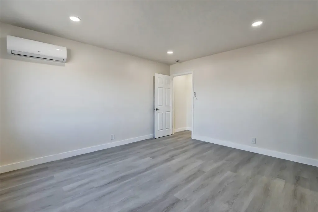 28315 Rochelle Avenue Hayward CA 94544