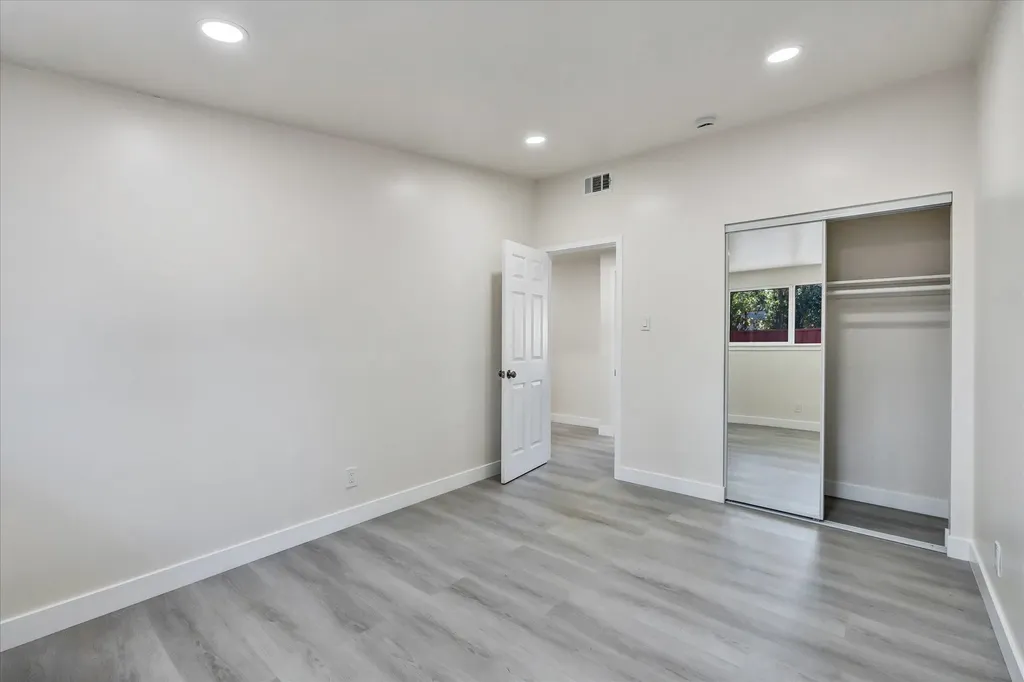 28315 Rochelle Avenue Hayward CA 94544