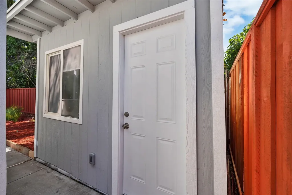 28315 Rochelle Avenue Hayward CA 94544