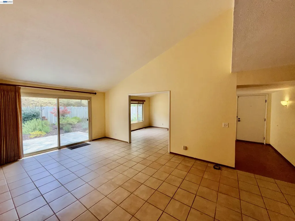 123 Ironwood Oakland CA 94605