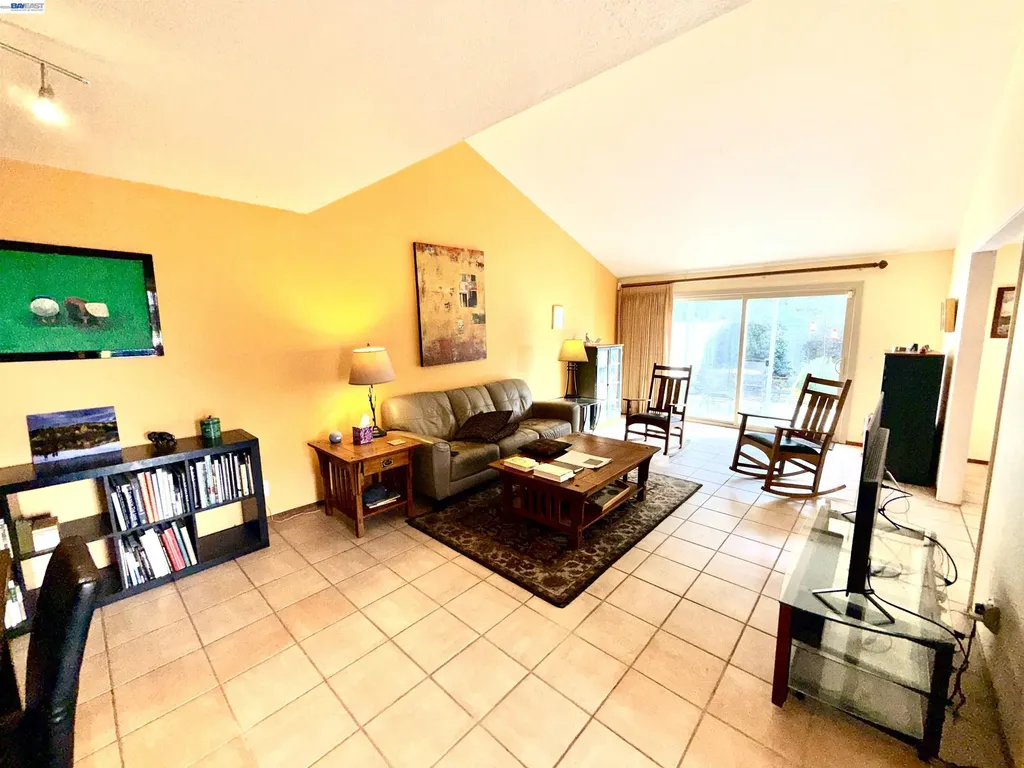 123 Ironwood Oakland CA 94605