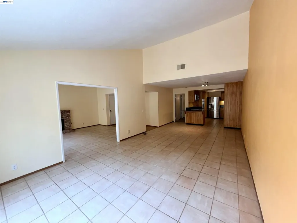 123 Ironwood Oakland CA 94605