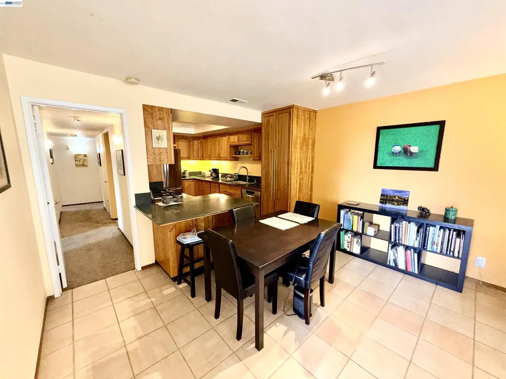 123 Ironwood Oakland CA 94605