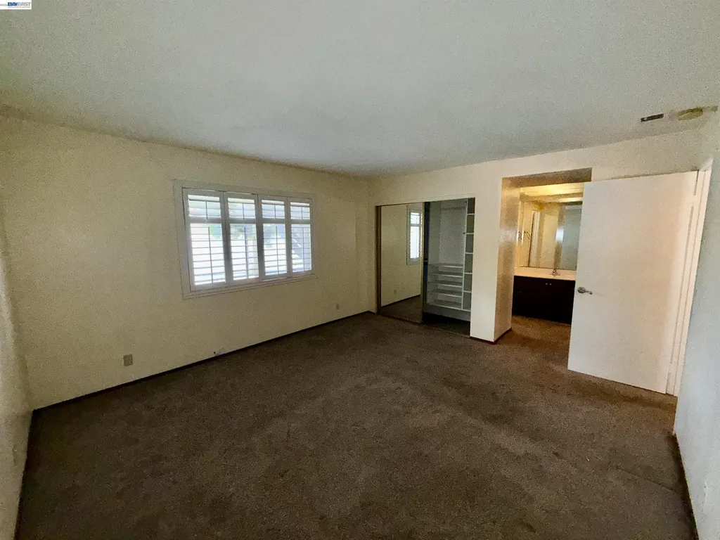 123 Ironwood Oakland CA 94605