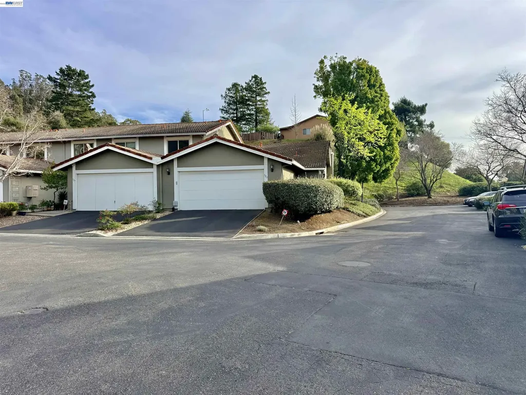 123 Ironwood Oakland CA 94605