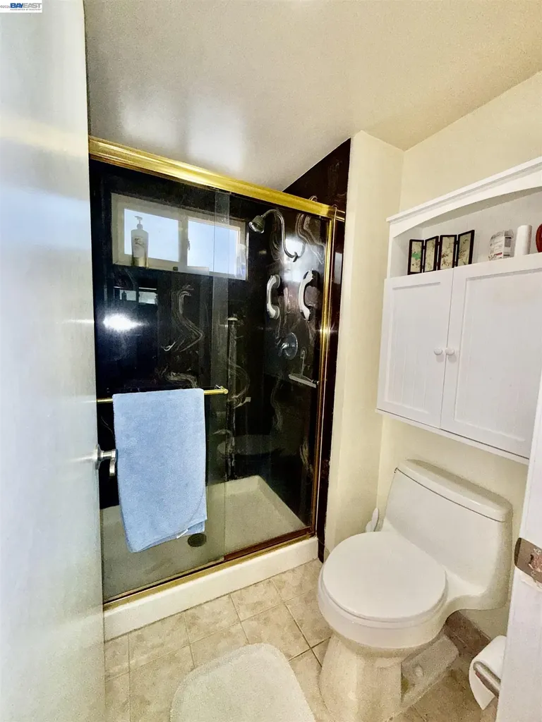 123 Ironwood Oakland CA 94605