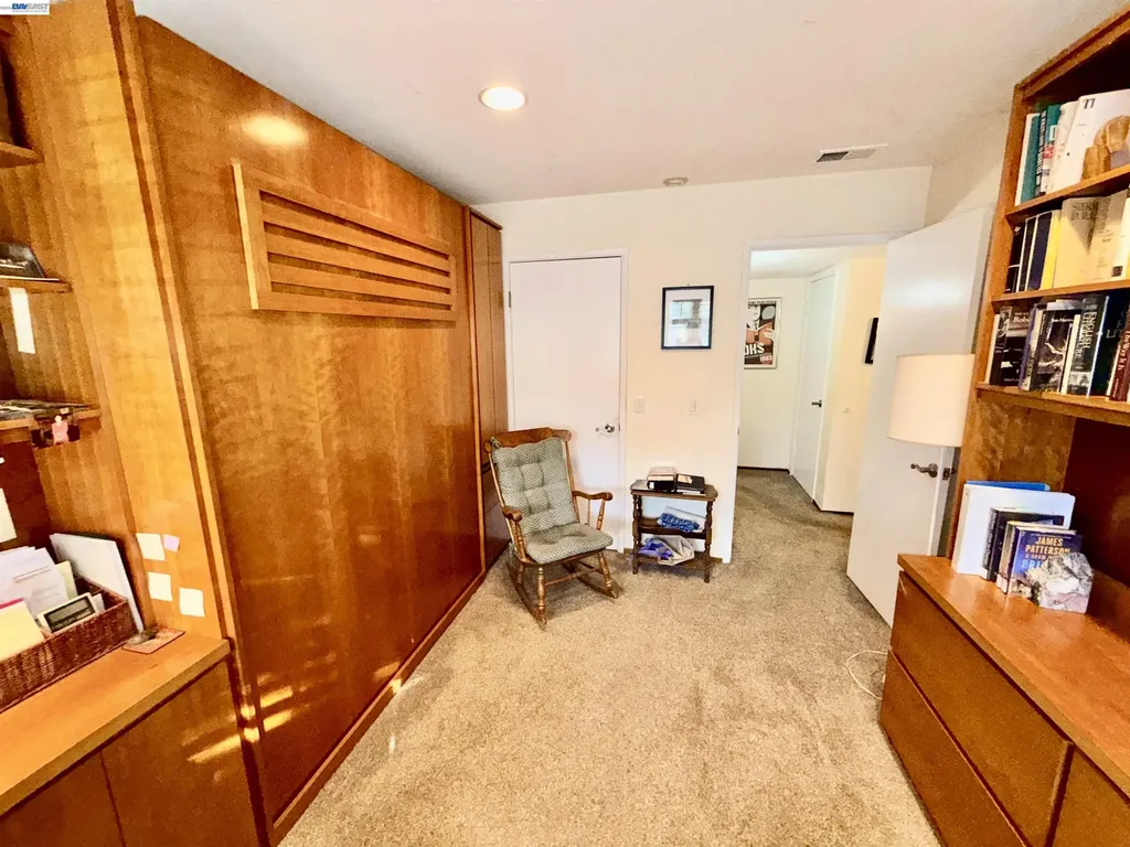 123 Ironwood Oakland CA 94605