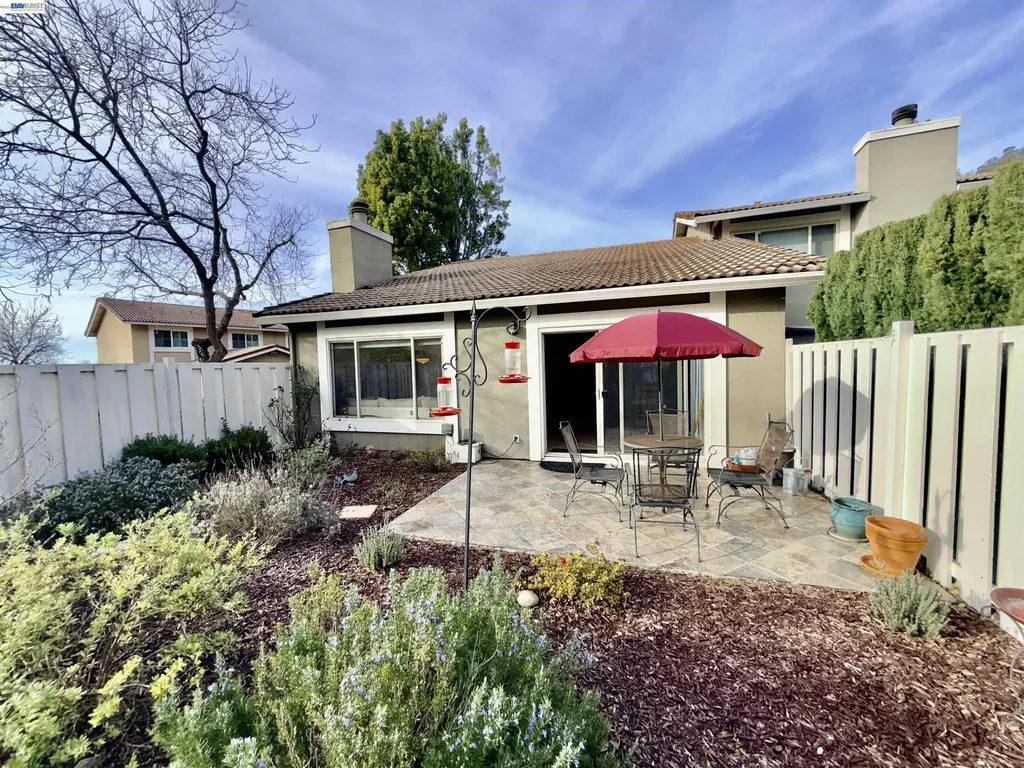 123 Ironwood Oakland CA 94605