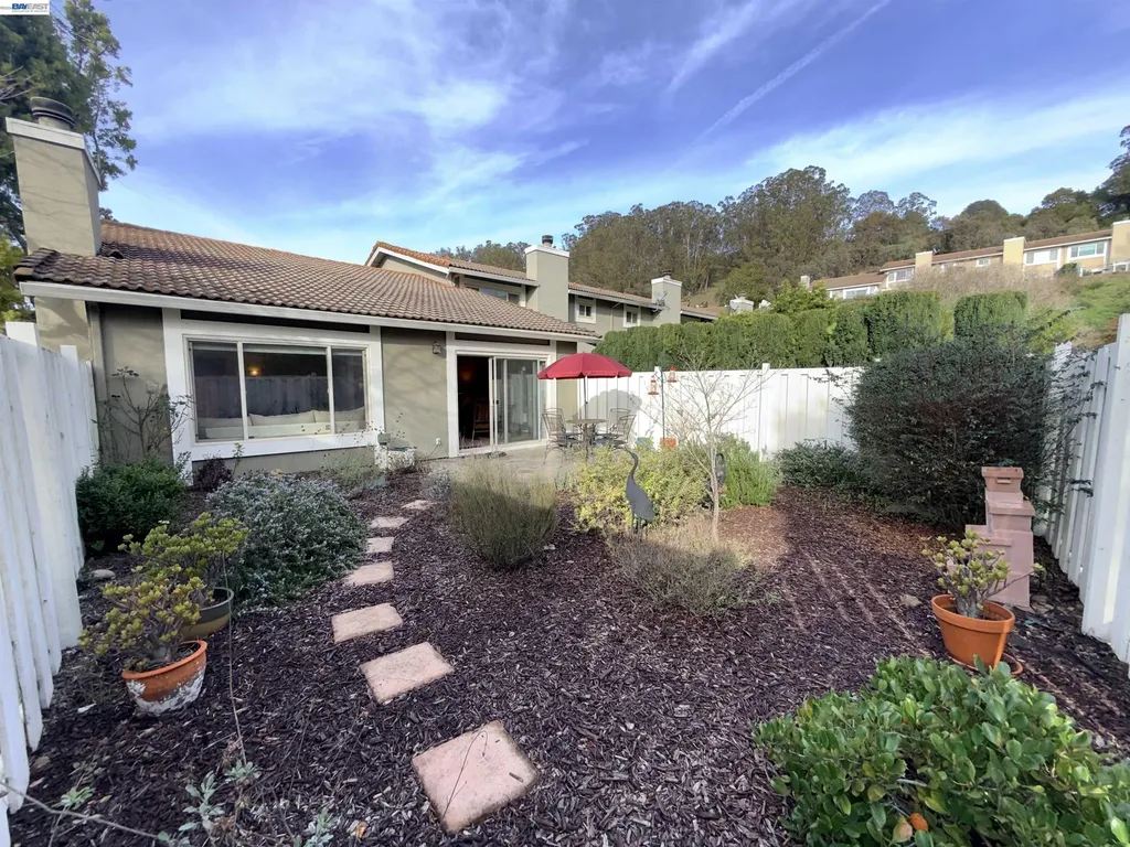 123 Ironwood Oakland CA 94605
