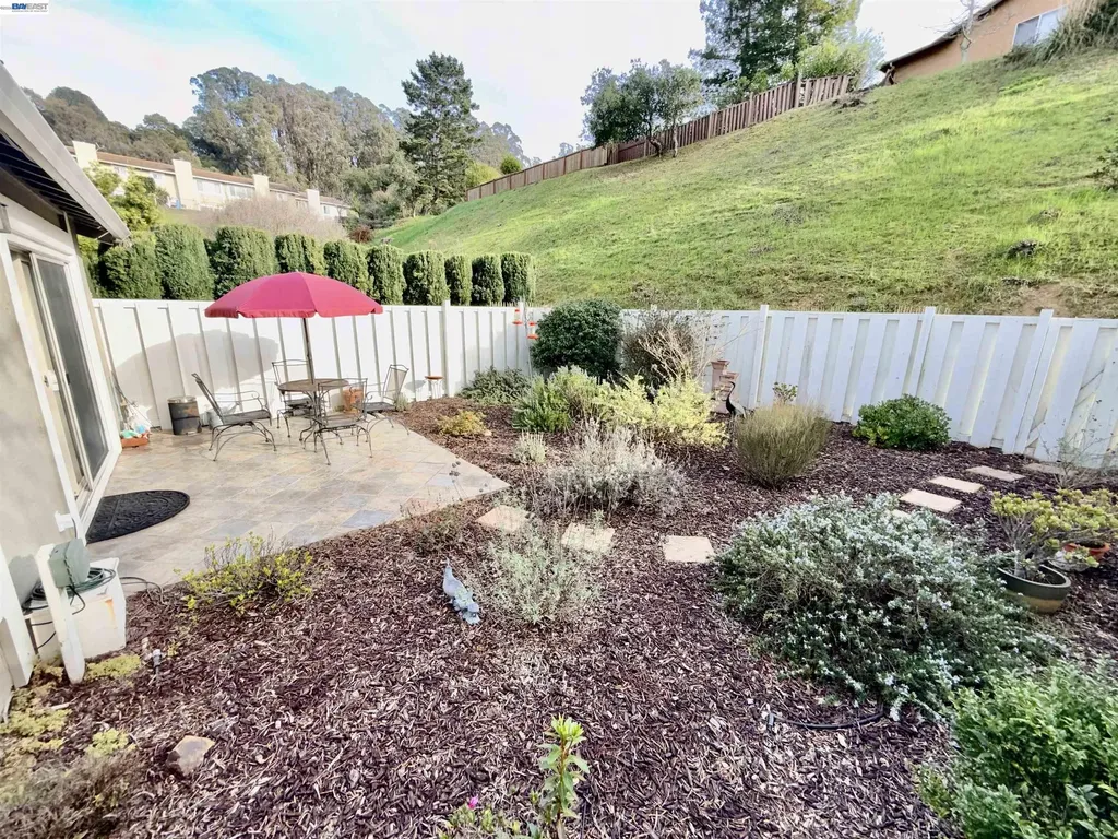 123 Ironwood Oakland CA 94605