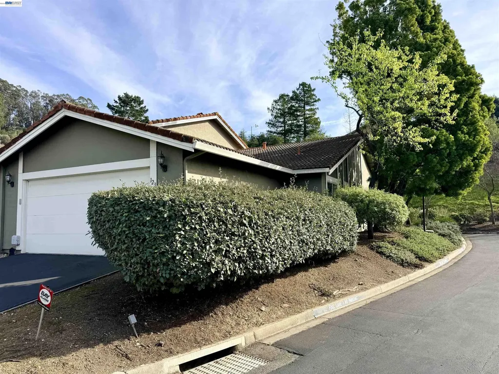 123 Ironwood Oakland CA 94605