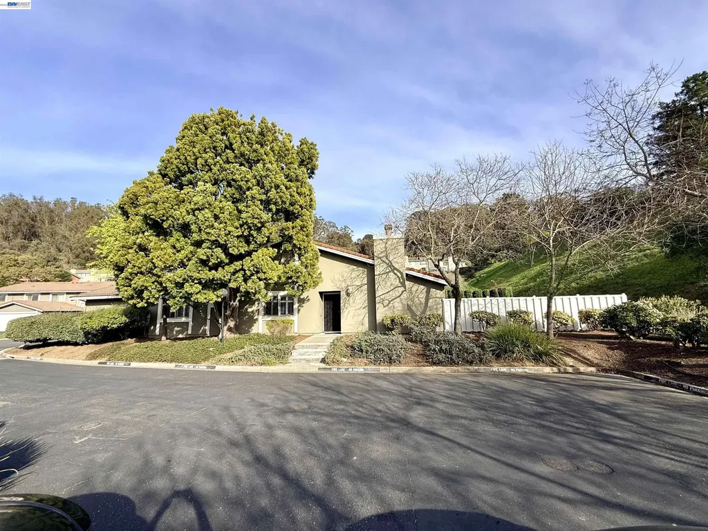 123 Ironwood Oakland CA 94605