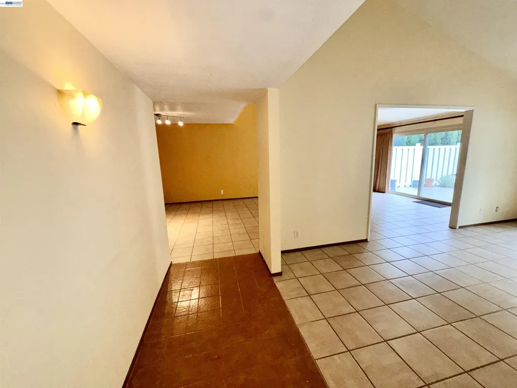123 Ironwood Oakland CA 94605