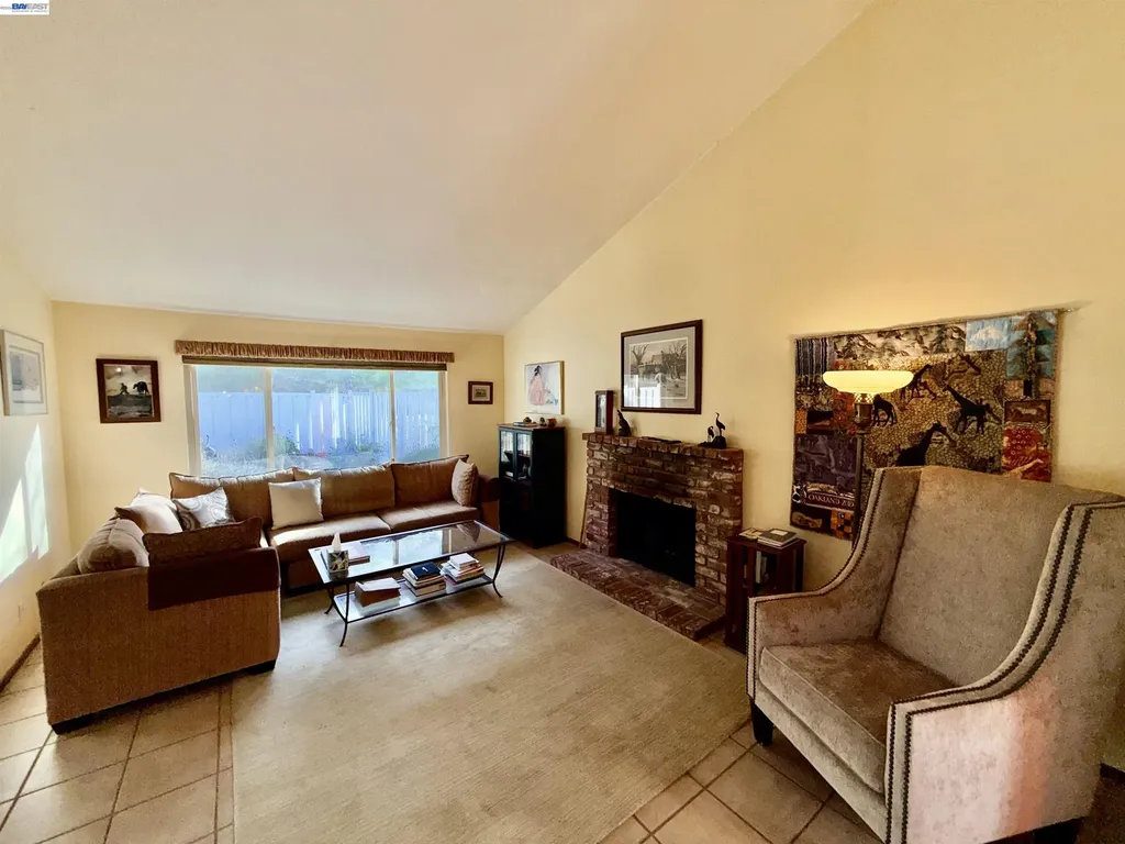 123 Ironwood Oakland CA 94605
