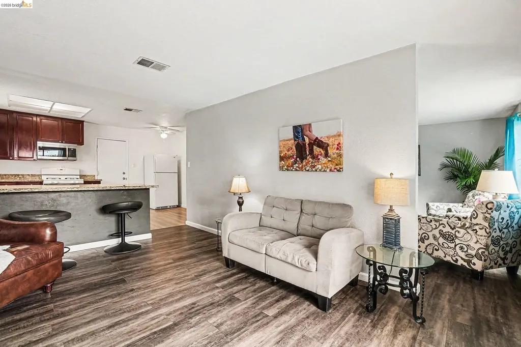 2725 Entrada Circle Antioch CA 94509