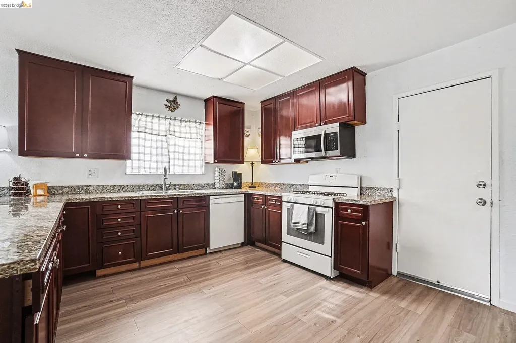 2725 Entrada Circle Antioch CA 94509