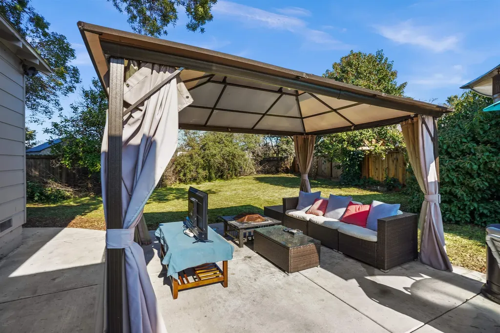 80 Loma Vista Way Pittsburg CA 94565