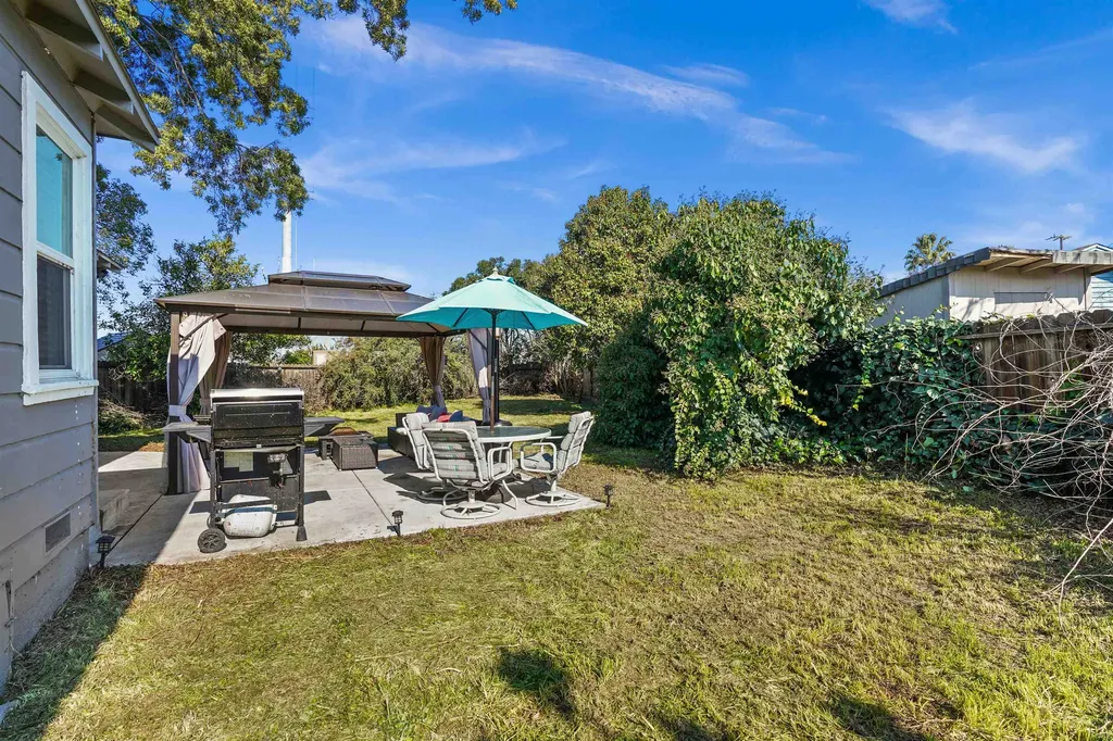 80 Loma Vista Way Pittsburg CA 94565