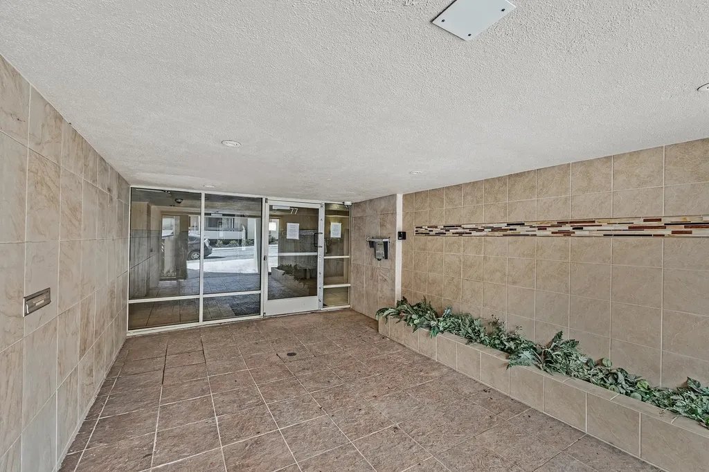 77 Fairmount Avenue Oakland CA 94611