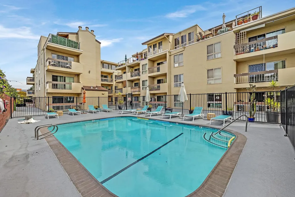 77 Fairmount Avenue Oakland CA 94611