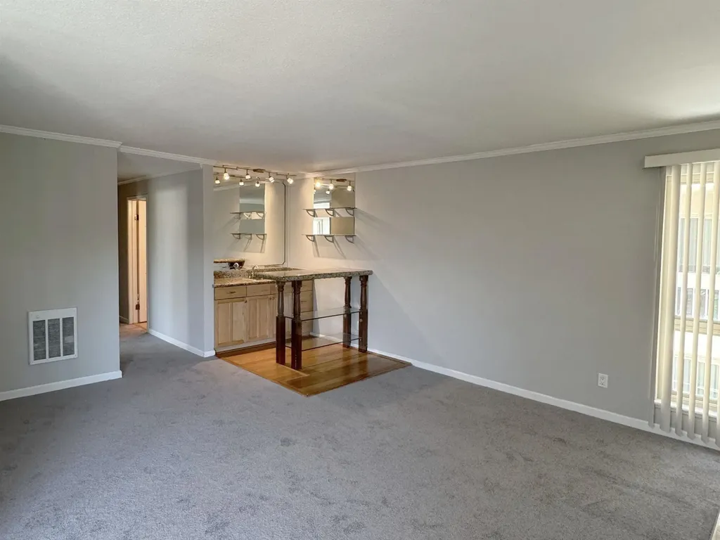 77 Fairmount Avenue Oakland CA 94611