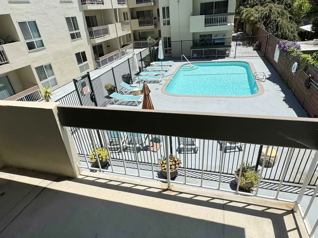77 Fairmount Avenue Oakland CA 94611