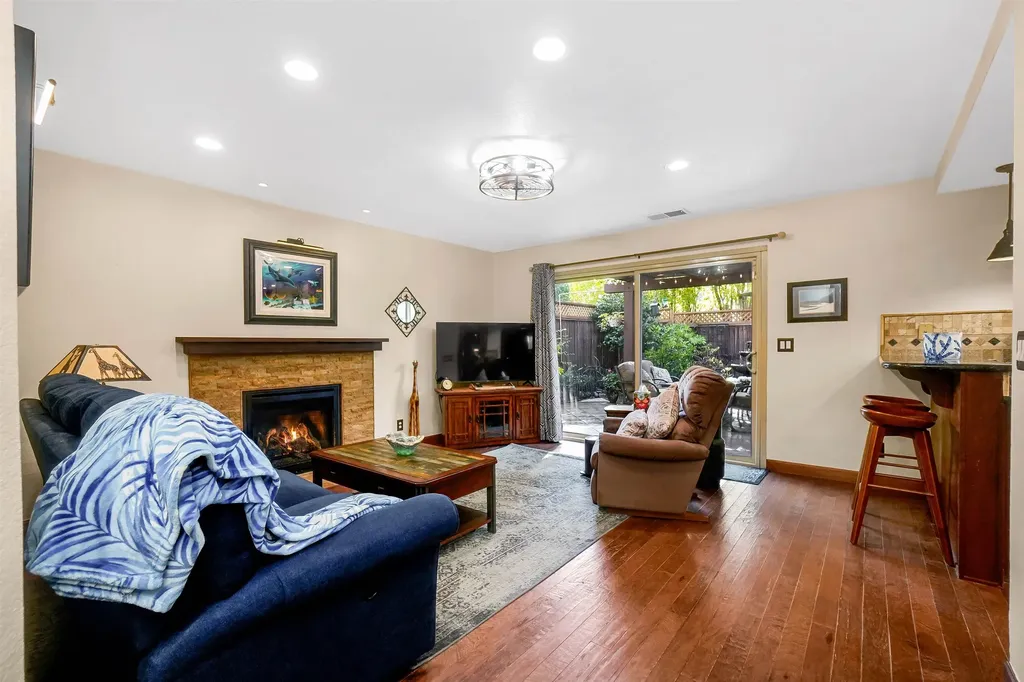 3699 Greenhills Avenue Castro Valley CA 94546