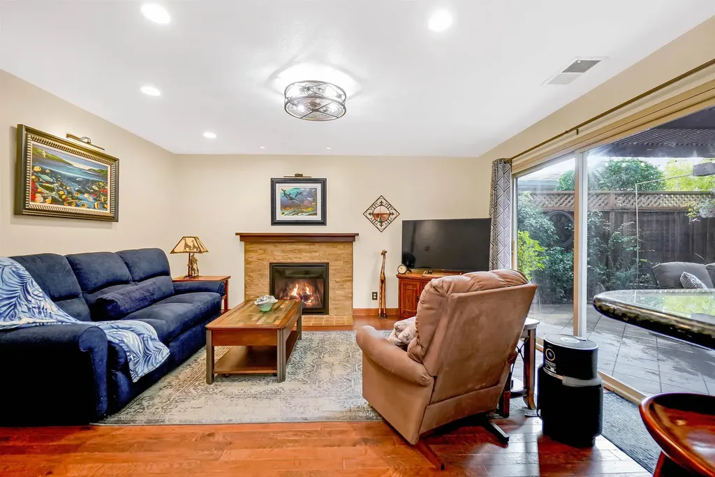 3699 Greenhills Avenue Castro Valley CA 94546