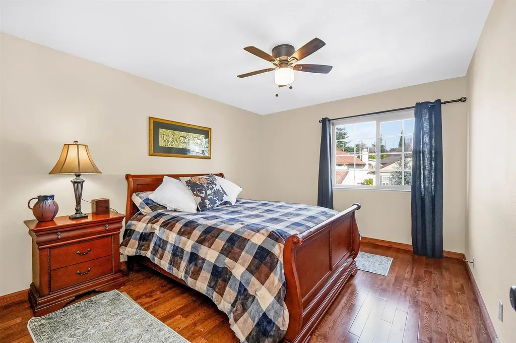 3699 Greenhills Avenue Castro Valley CA 94546