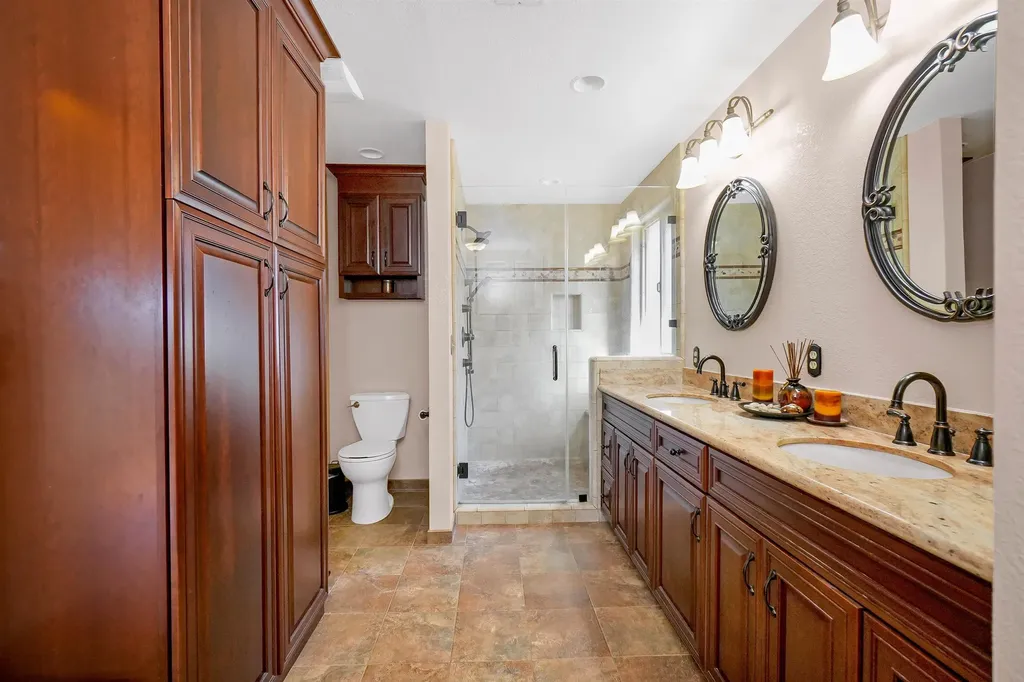 3699 Greenhills Avenue Castro Valley CA 94546