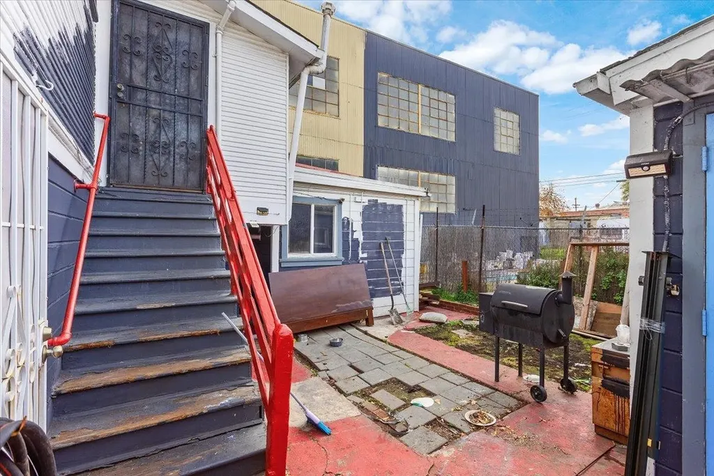 3109 Elmwood Oakland CA 94601