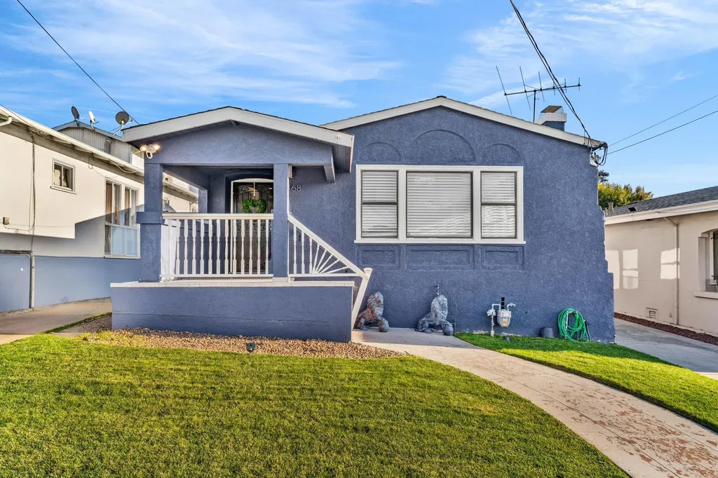 2468 Maxwell Avenue Oakland CA 94601