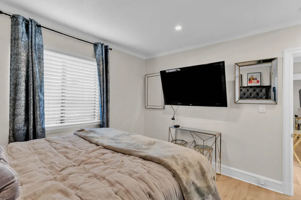 2468 Maxwell Avenue Oakland CA 94601