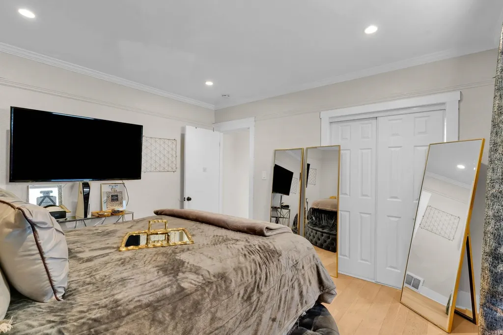 2468 Maxwell Avenue Oakland CA 94601