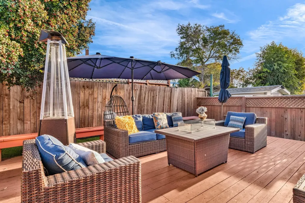 2468 Maxwell Avenue Oakland CA 94601