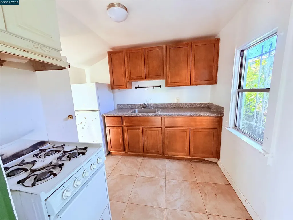 2625 75th Avenue Oakland CA 94605