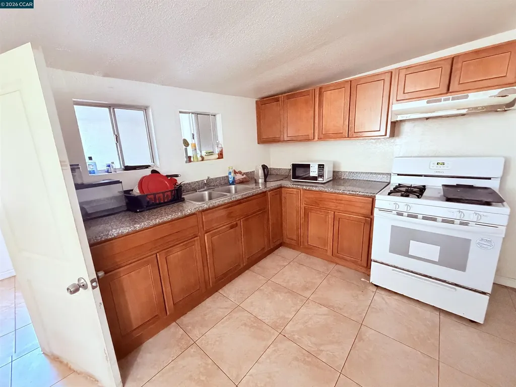 2625 75th Avenue Oakland CA 94605