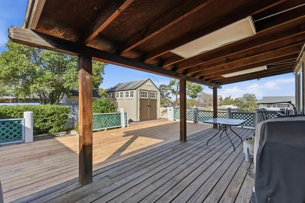 27 Barrie Drive Pittsburg CA 94565