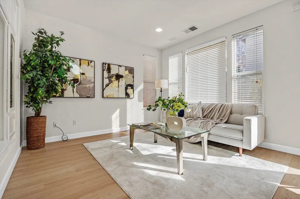 4185 Font Court Dublin CA 94568