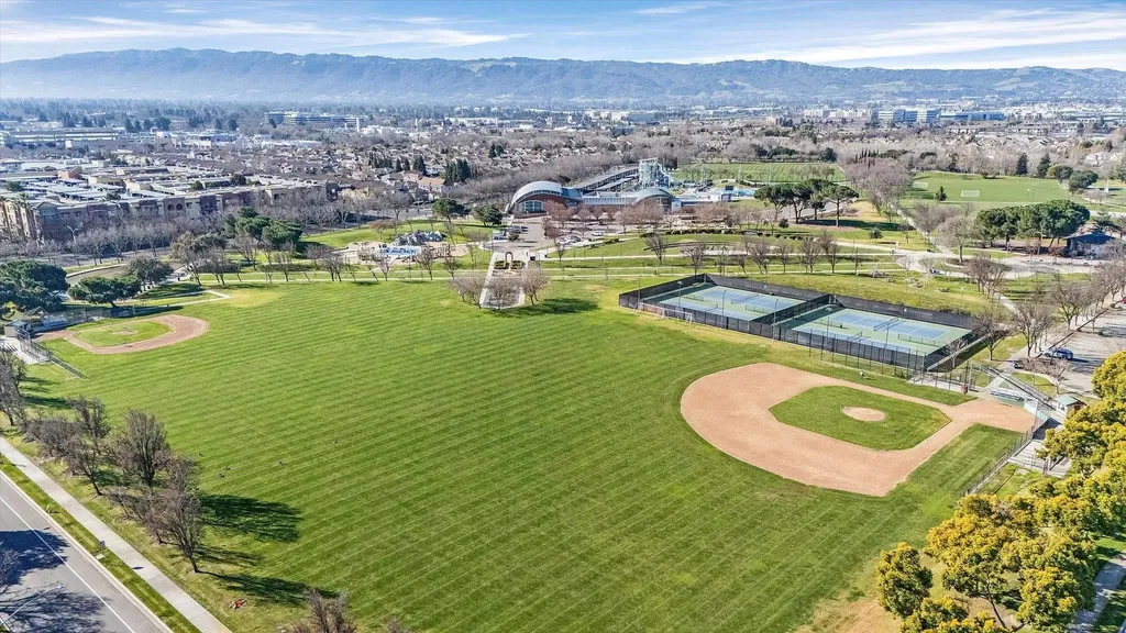 4185 Font Court Dublin CA 94568