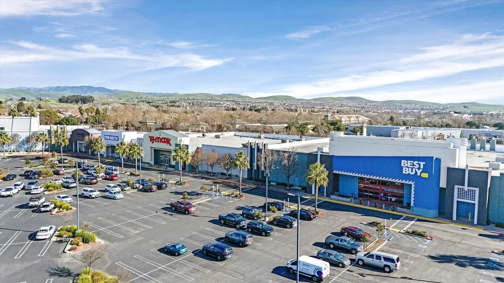 4185 Font Court Dublin CA 94568