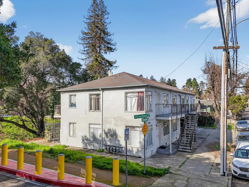 4343 Brookdale Avenue Oakland CA 94601
