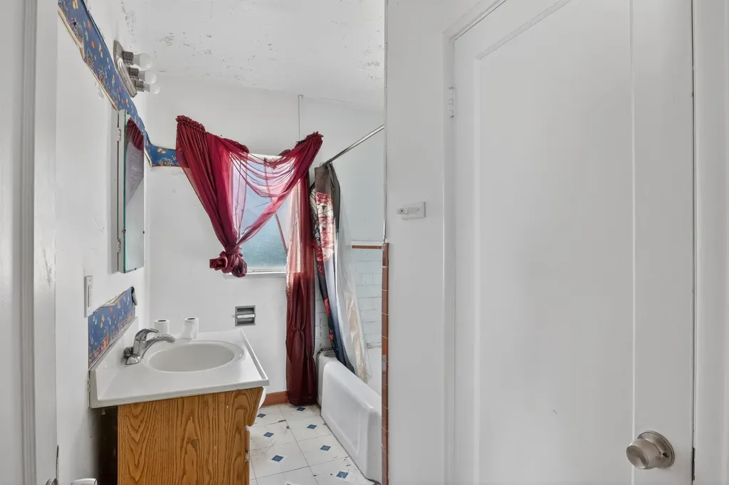 4343 Brookdale Avenue Oakland CA 94601