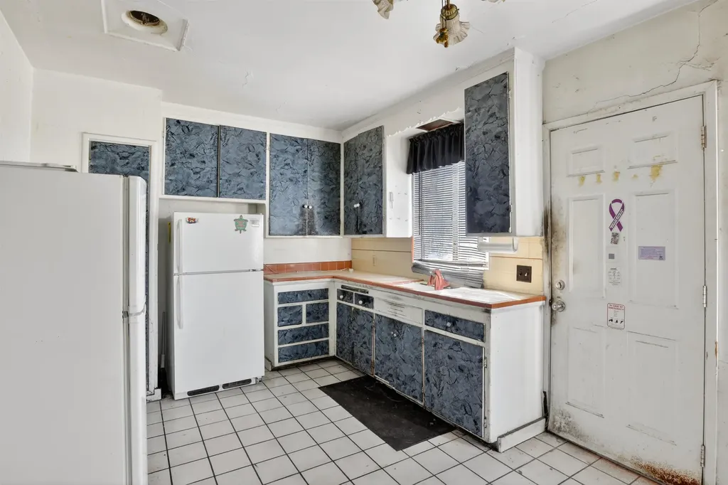 4343 Brookdale Avenue Oakland CA 94601