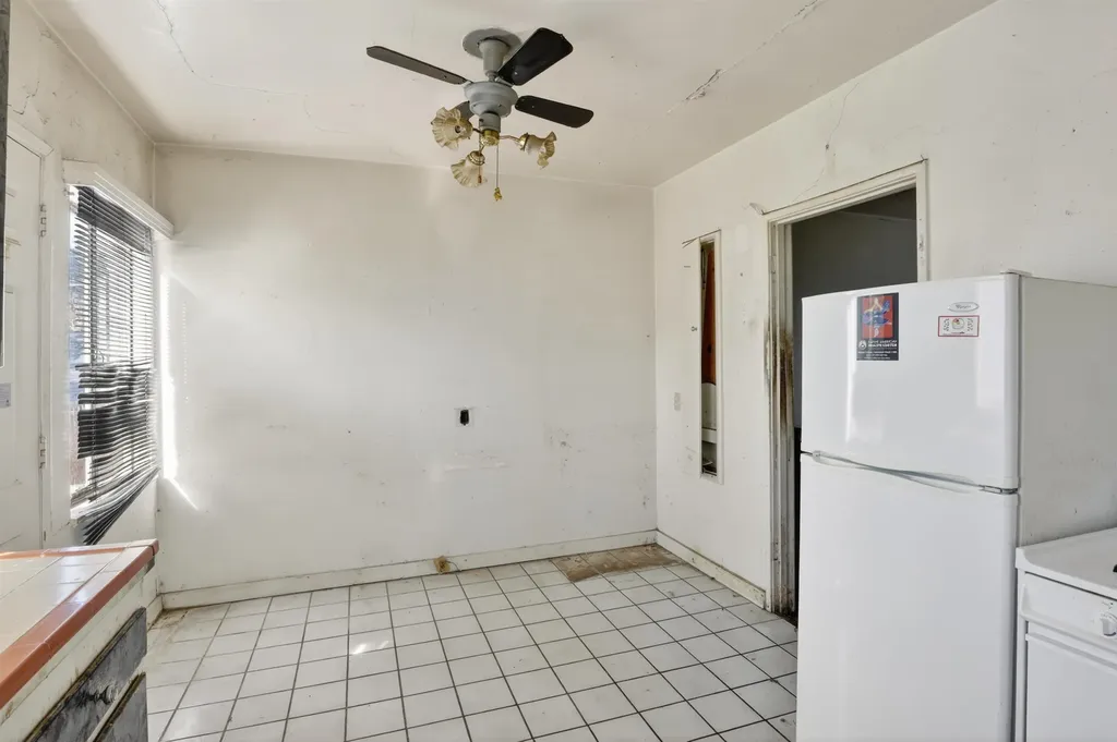 4343 Brookdale Avenue Oakland CA 94601